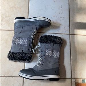 Sorel gray winter boots